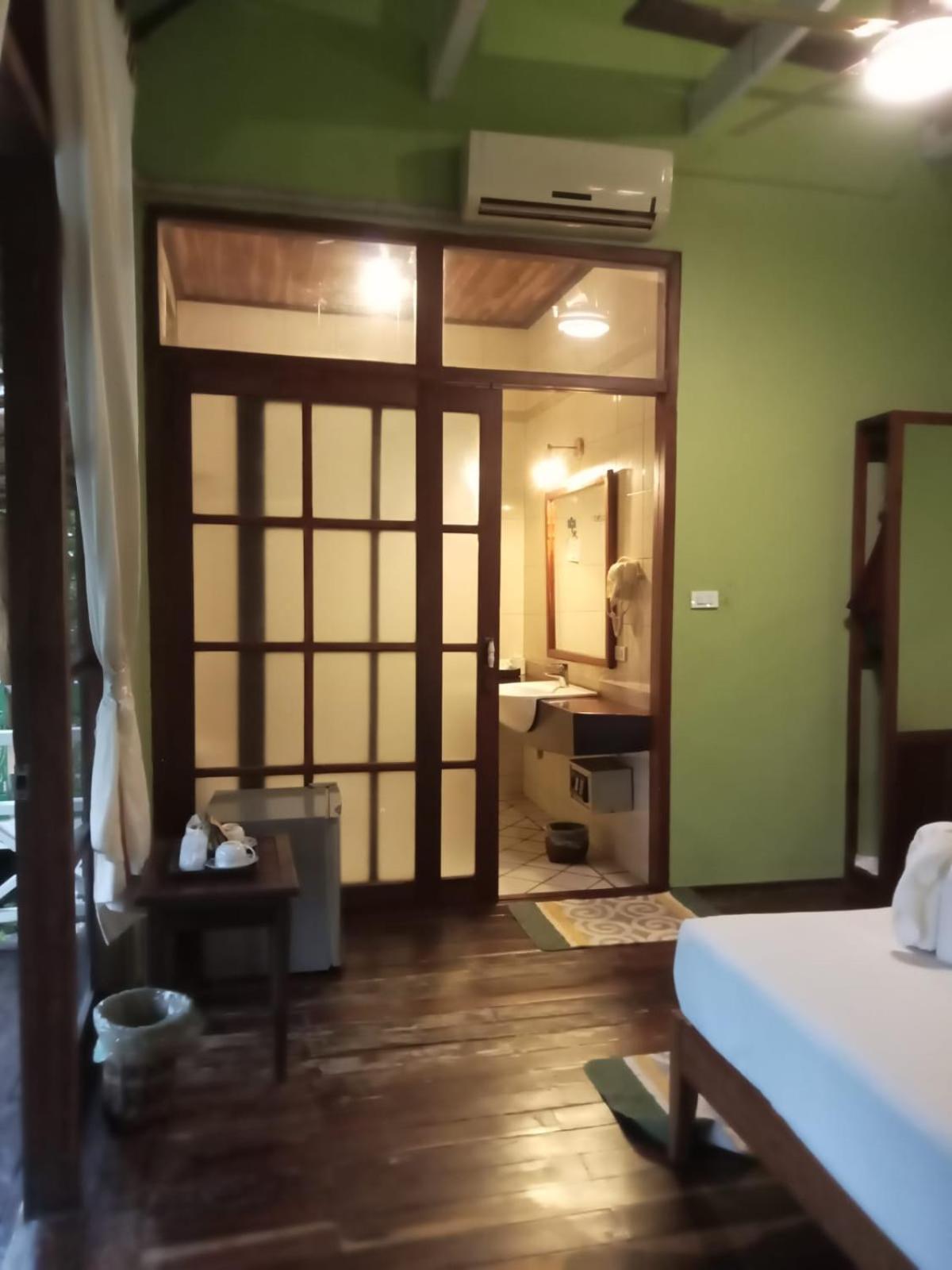 Sala Done Khone Hotel Ban Khon Екстер'єр фото